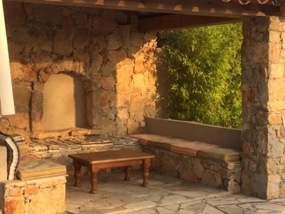 Charming Villa With Superb Swimming Pool And Standing View Lorgues 0*,  France